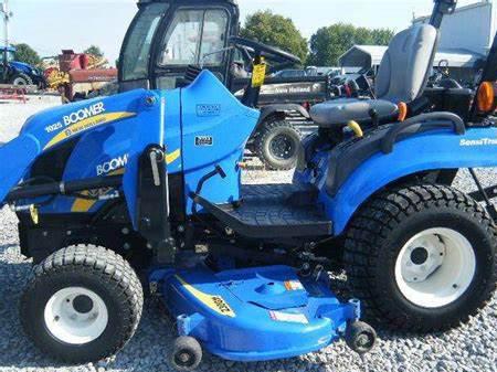 New Holland Boomer 1025