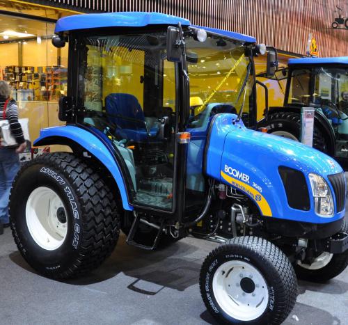 New Holland Boomer 3045