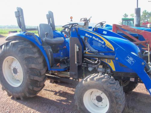 New Holland Boomer 4055