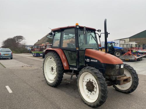 New Holland L85