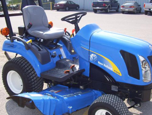 New Holland T1010