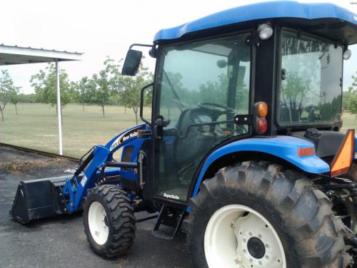 New Holland T2320