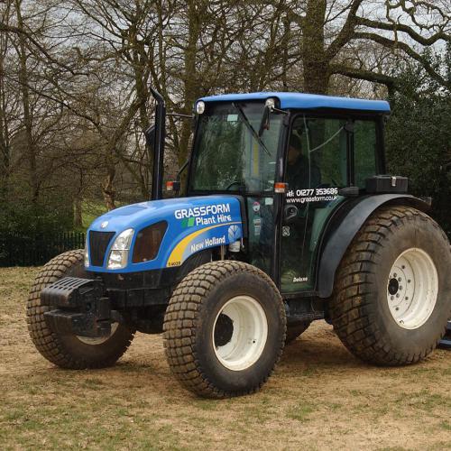 New Holland T4020