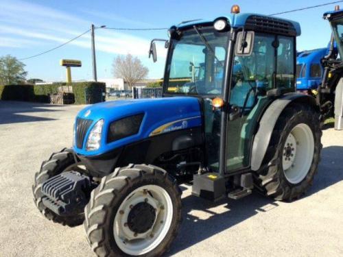 New Holland T4040F