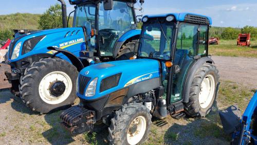 New Holland T4050V