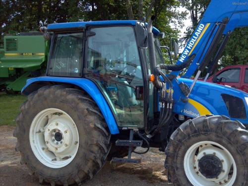 New Holland T5050