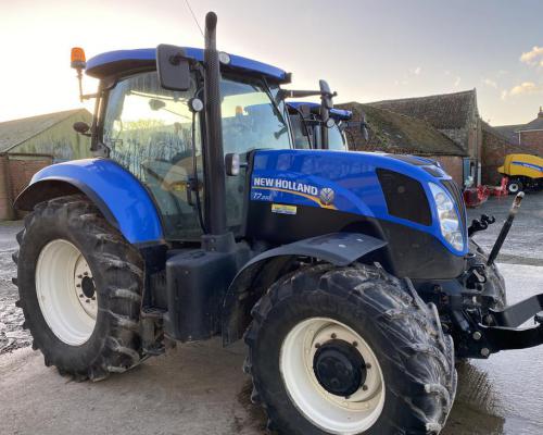 New Holland T7.200