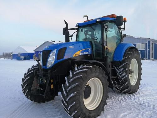 New Holland T7060