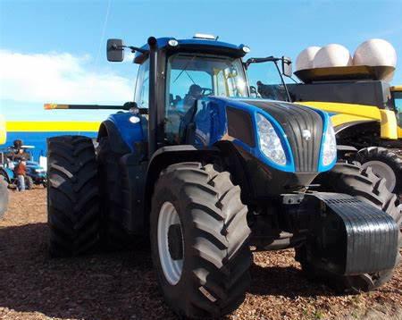 New Holland T8.275