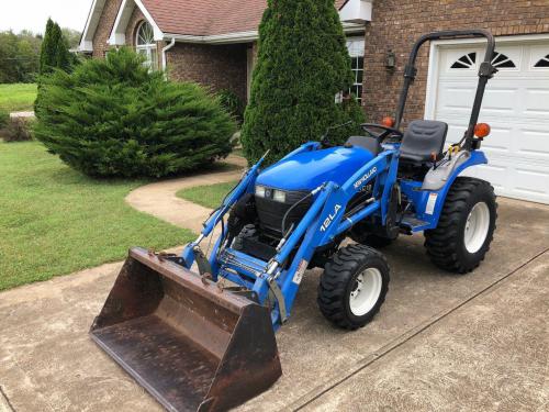 New Holland TC18