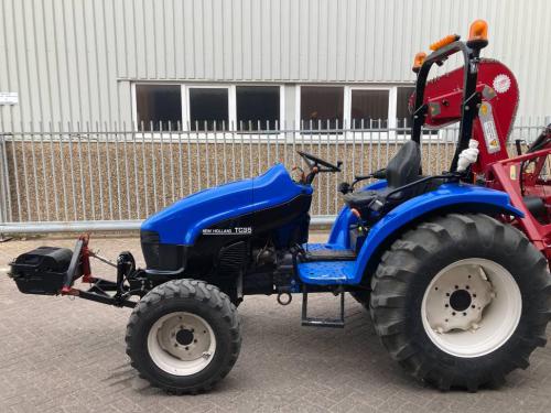 New Holland TC35