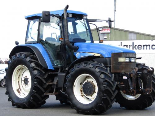 New Holland TM150