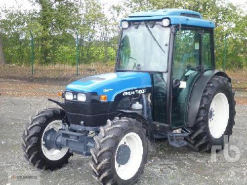 New Holland TN90F