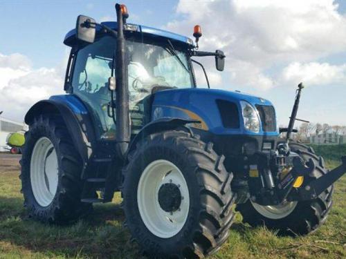 New Holland TS125A