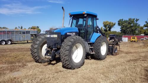 New Holland TV140