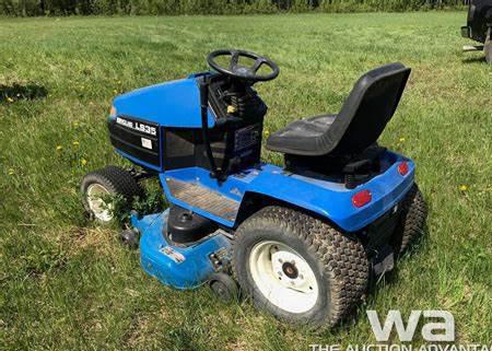 New Holland lawn tractors LS35