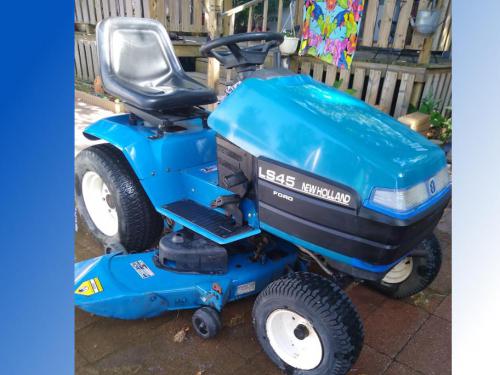 New Holland lawn tractors LS45