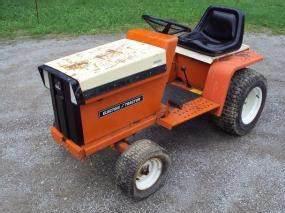 New Idea lawn tractors EGT-200