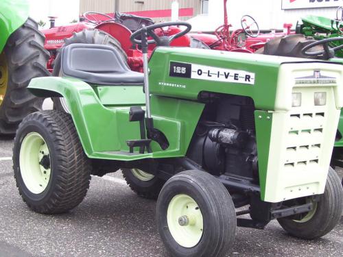 Oliver lawn tractors 125