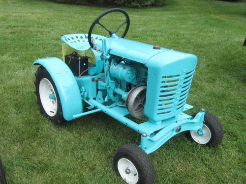 Panzer lawn tractors T70