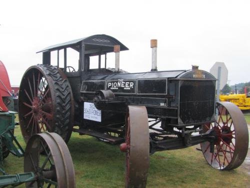 Pioneer Tractor Special