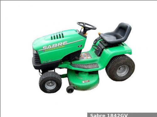 Sabre lawn tractors 1842GV