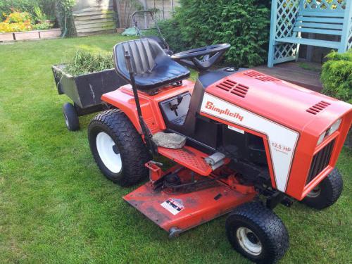 Simplicity lawn tractors 6212.5