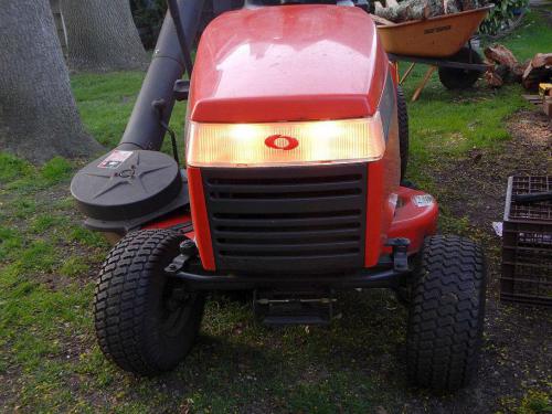 Simplicity lawn tractors Broadmoor 14HV