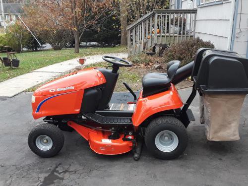 Simplicity lawn tractors Regent 15H