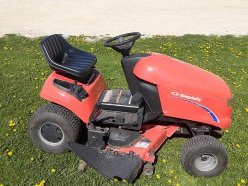 Simplicity lawn tractors Regent 16HV