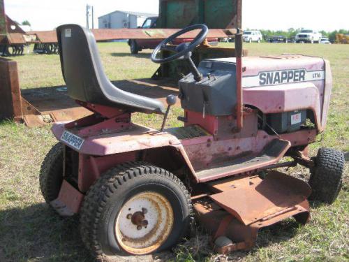 Snapper lawn tractors LT16