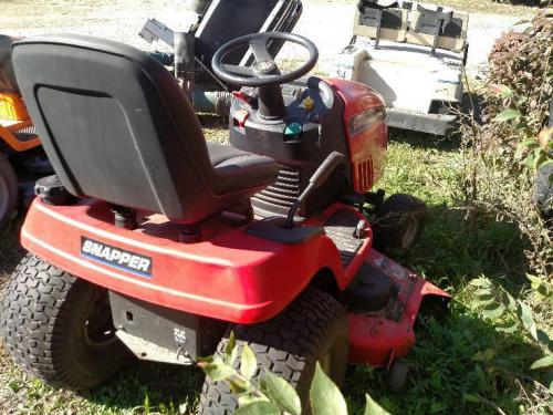 Snapper lawn tractors LT200H48