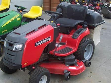 Snapper lawn tractors NXT 2652