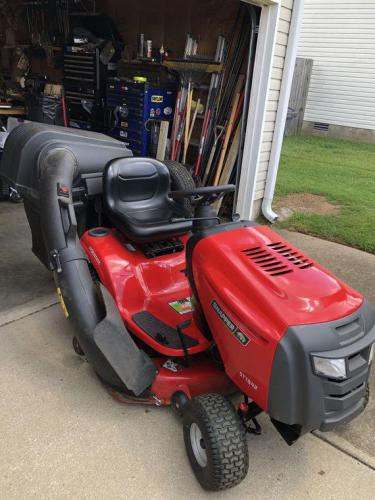 Snapper lawn tractors ST1842