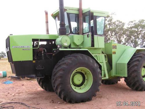 Steiger Panther IV SM-325