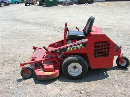 Steiner lawn tractors 202