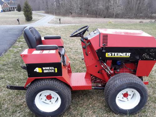 Steiner lawn tractors 425