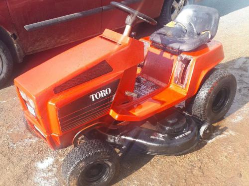 Toro lawn tractors 11-42