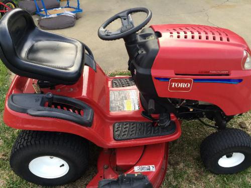 Toro lawn tractors LX466