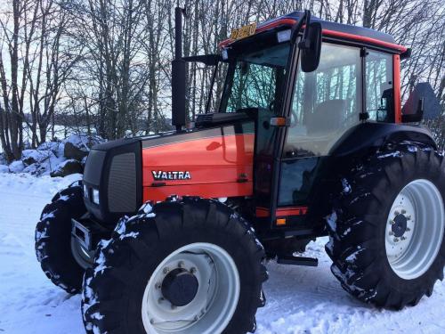 Valtra A75