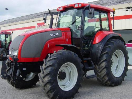 Valtra M130