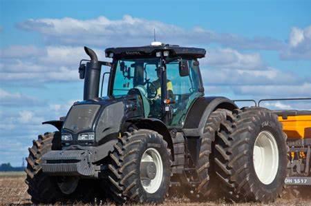 Valtra S324