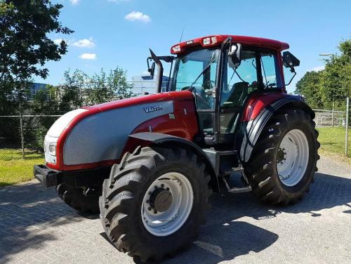 Valtra T130