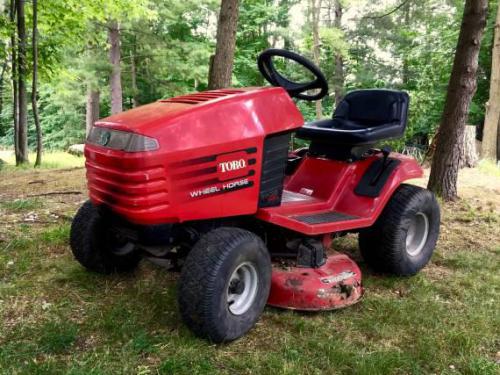 Wheel Horse lawn tractors 14-38HXL