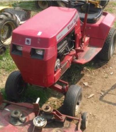 Wheel Horse lawn tractors 208-3