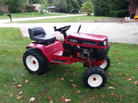 Wheel Horse lawn tractors 246-H