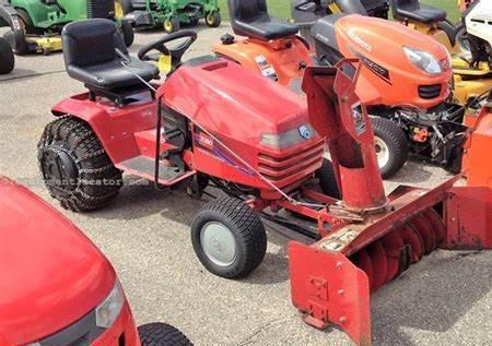 Wheel Horse lawn tractors 269-H