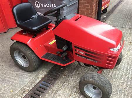 Wheel Horse lawn tractors 270-H