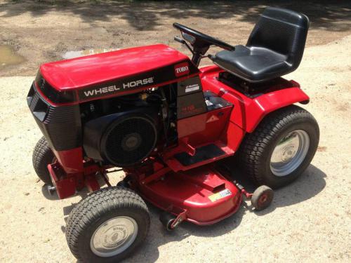 Wheel Horse lawn tractors 416-H