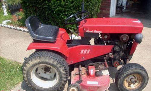 Wheel Horse lawn tractors 856